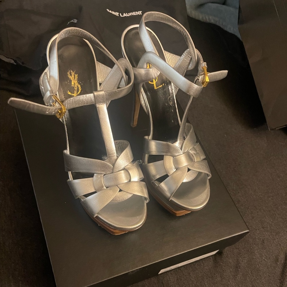 YSL HEELS ONLY WORN 3 Times.. Size 38plus